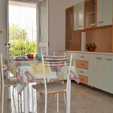 Holiday home Vicino 4 Posti